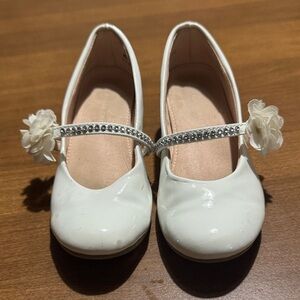 Falls Creek White Kids Dress Shoes with Floral Detail